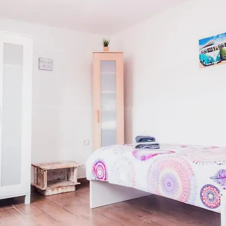Spacious 3 Floor Penthouse With Roofterrace 公寓 厄尔梅达诺