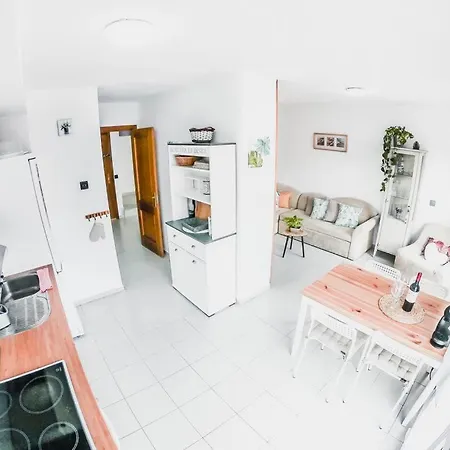 Spacious 3 Floor Penthouse With Roofterrace Appartamento El Médano