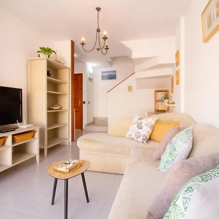 Appartamento Spacious 3 Floor Penthouse With Roofterrace *