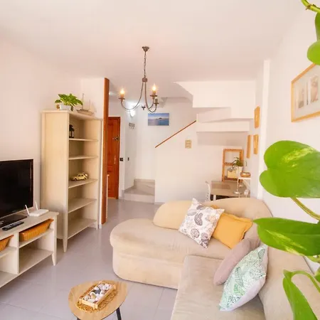 Spacious 3 Floor Penthouse With Roofterrace Appartamento *