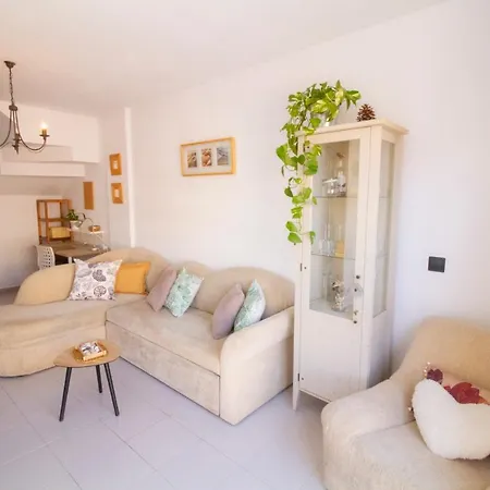Spacious 3 Floor Penthouse With Roofterrace Appartamento *